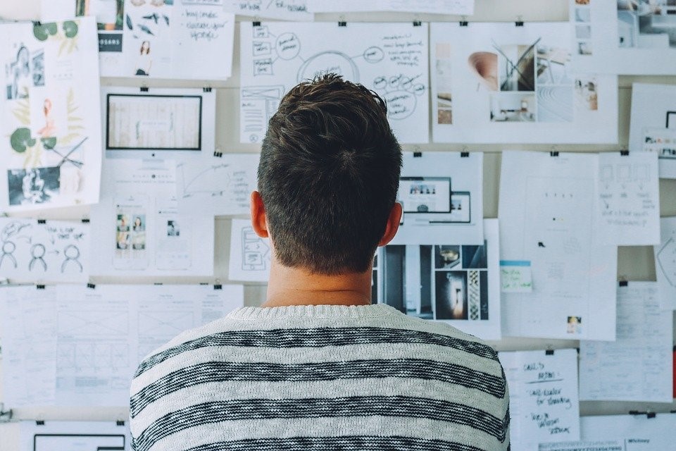 emprender con poco dinero