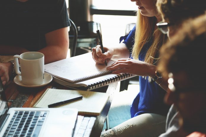 razones para implementar un sistema CRM para tu empresa razones para implementar un sistema CRM para tu empresa