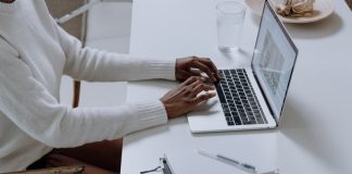 Landing page B2B: 5 claves para crear una landing page efectiva en empresas B2B