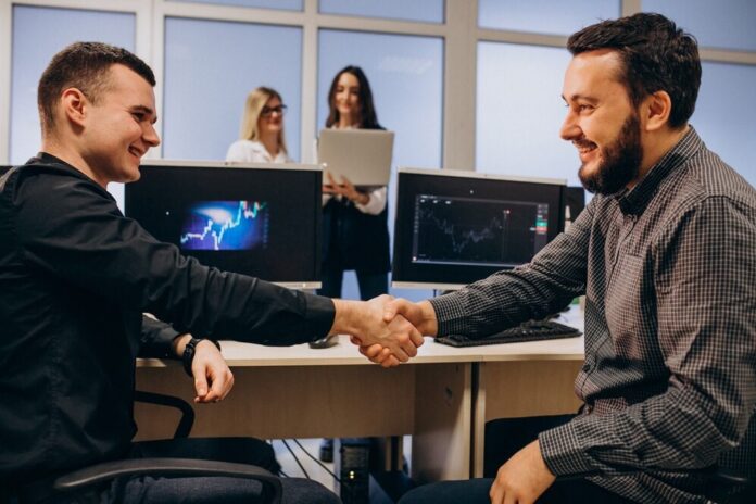 Conoce las diferencias entre preventa y venta en B2B