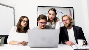 Mejorando la eficiencia del call center con un CRM 