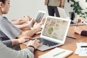 Convertir tráfico en leads: Mejora la conversión de tus Landing Pages