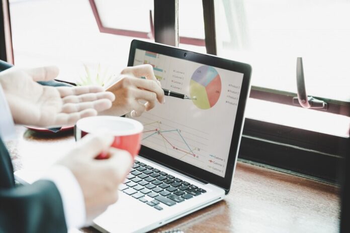 Dashboards de marketing y ventas: Maximiza el éxito (2024)