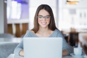 Dashboards de marketing y ventas: Maximiza el éxito (2024)