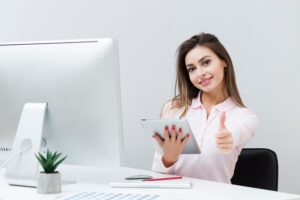 Cómo mejorar el compromiso laboral dentro de una empresa