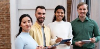 El Futuro Laboral con IA: Explorando sus Implicaciones en el Mundo Empresarial