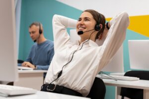 Incrementa la Eficiencia: Descubre los Beneficios Clave de Integrar Bots Conversacionales en tu Centro de Contacto