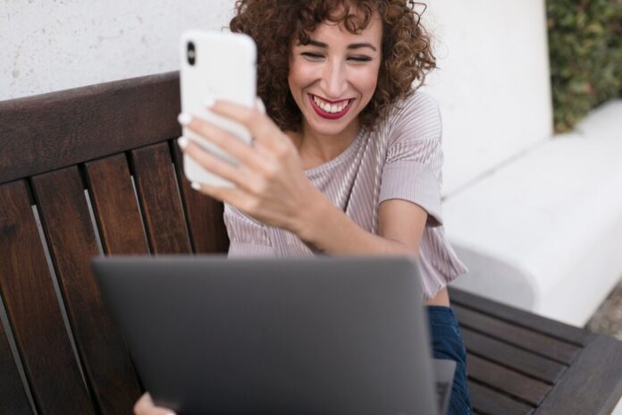 WhatsApp Business Evaluando las Opciones de API vs Aplicación para Comunicación Empresarial WhatsApp Business: Evaluando las Opciones de API vs Aplicación para Comunicación Empresarial