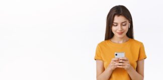 Si WhatsApp es gratis ¿Cómo gana dinero?