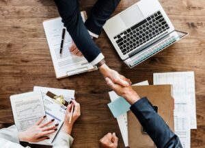 Conoce cómo atraer clientes a tu negocio con estrategias efectivas