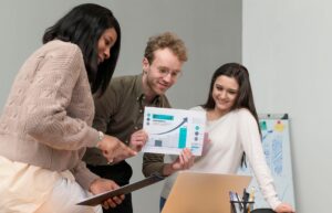 Todo lo que debes saber sobre el fomento de leads (Estrategias, procedimientos y más)