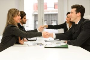 Cómo priorizar oportunidades en el embudo de ventas de manera efectiva