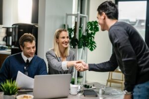 Estrategias para manejar objeciones de clientes de alto valor