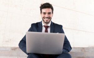 Tendencias en ventas para gerentes comerciales que debes conocer en 2025